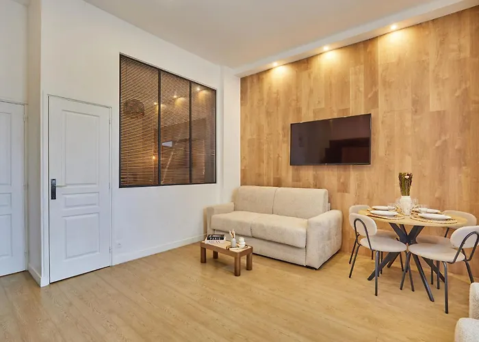 Superb Le Marais By Studioprestige * Paryż