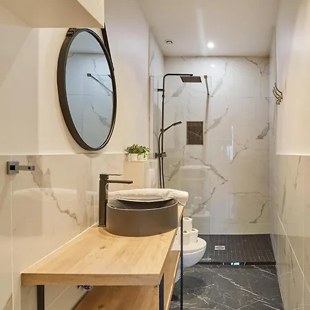 Superb Le Marais By Studioprestige Daire Paris